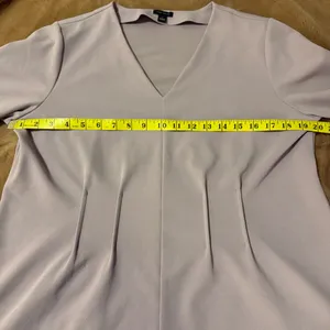 Ann Taylor Light Lilac Pleated V-Neck Top Size Large thumbnail 7