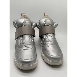 Sorel Joan of Arctic Puffy Boots Women 9 Silver Metallic Waterproof Quilted thumbnail 5