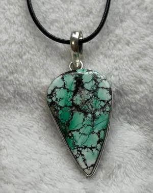 Turquoise Natural Pendant Necklace thumbnail 1