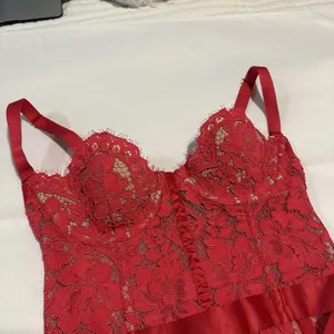Victoria’s Secret 34B Red Boned Corset Bra With Garter Straps Lace Women’s thumbnail 4