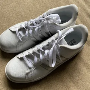 Women’ Adidas Ortholite Float Sneakers thumbnail 2