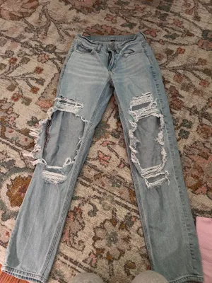 American Eagle Ripped Jeans thumbnail 2