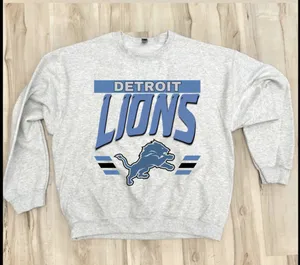 Boutique NEW - Detroit Lions Sweatshirt thumbnail 1