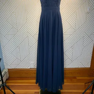 Lulu's Love Poem Lace‎ Halter Gown in Navy Blue thumbnail 5