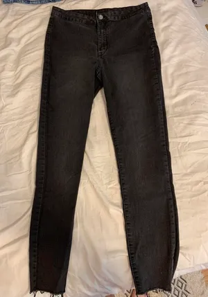 Black Jeans thumbnail 3