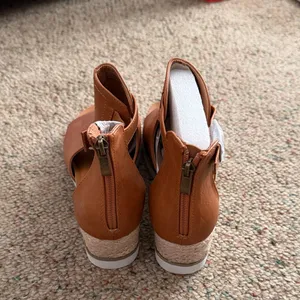 Corkys Tan Leather Wedge Sandals Size 9 thumbnail 3