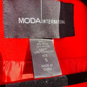 Red Wool Blend‎ Belted Peacoat Jacket with Wide Collar and Oversized Buttons S thumbnail 10