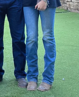 Wrangler Bootcut Jeans thumbnail 4