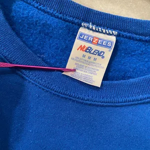 Jerzees Size M Blue Crew Neck Graphic Print Sweatshirt Penguins Snow Ski Winter thumbnail 7
