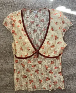 Urban Outfitters Top thumbnail 1