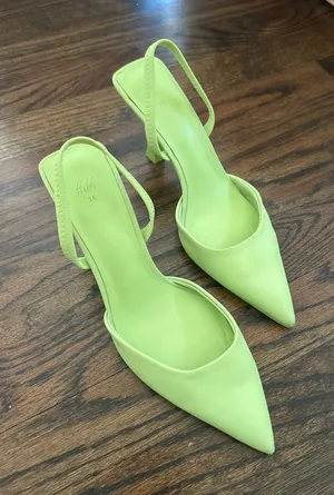 H&M Green Pointed Toe Heels thumbnail 1