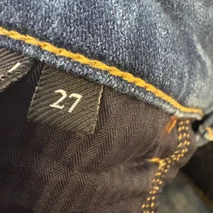 7 For All Mankind Distressed Cuffed Denim Shorts Medium‎ Wash Blue 27 thumbnail 4