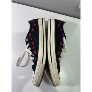 Converse Chuck Taylor All Star Low Top Black Rose Heart Embroidered Shoes size 9 thumbnail 8