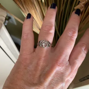 Sterling Silver Tree Of Life Ring With Side Triquetras Size 6,8 thumbnail 4