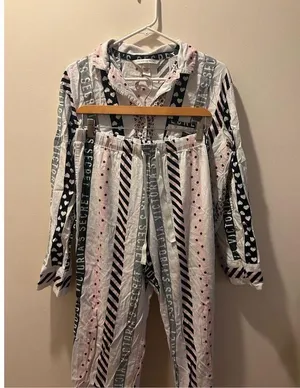 victoria’s secret pajama set thumbnail 3