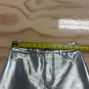 NWT 7 For All Mankind Women's‎ Midi Pencil Skirt Size XS Silver Metallic Pockets thumbnail 9