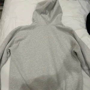 Aritzia Perfect Fit Fleece Hoodie heather grey thumbnail 4