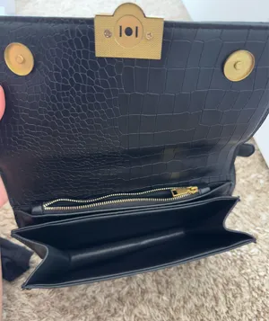 Boutique purse thumbnail 3