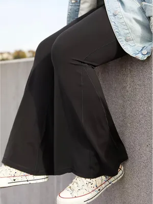 American Eagle Short OFFLINE By Aerie Real Me High Waisted Crossover Rib Super Flare Legging thumbnail 7