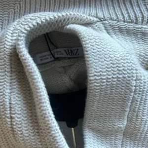 Zara Creme Cotton Blend Knit Hoodie thumbnail 5