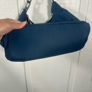 Lewis N. Clark Blue and Beige Inside Secura Anti-Theft Messenger Bag EUC thumbnail 7