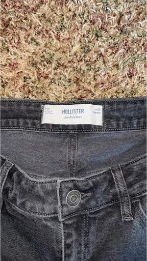 Hollister Low-Rise Bootcut Jeans thumbnail 4
