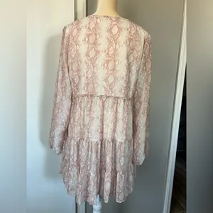 Altar’d State Woman’s Pink & White Snake Print Lightweight Tiered Dress Size M thumbnail 6
