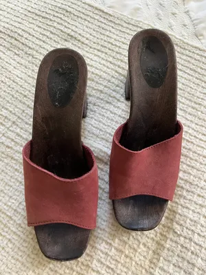 Burgundy Mules/ Clogs Size 9 thumbnail 2