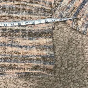 American Eagle Sweater. Size Small.‎ Cropped, Cowlneck Pink thumbnail 7