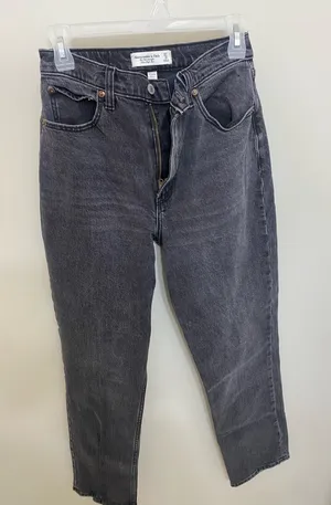 Abercrombie Jeans Ultra High-Rise thumbnail 1