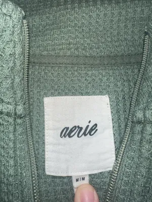 Aerie OFFLINE top thumbnail 3