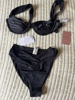 Dippin Daisy’s Swimwear Set thumbnail 1