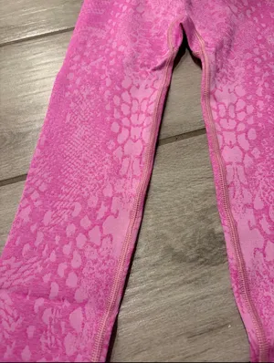 Gymshark Pink Women’s Adapt Animal Seamless Leggings Size XS SOUR PINK NEW thumbnail 2