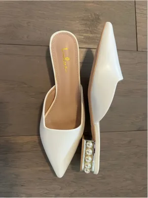 Lulus Women's White Perlia Pearl Pointed Toe Mules Size 7.5 thumbnail 5