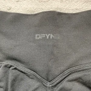 DFYNE Dynamic High Waisted Scrunch Seamless Shorts Dark Gray Small thumbnail 4