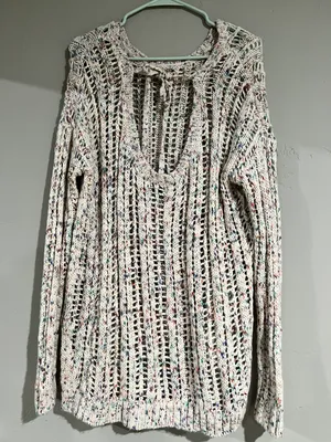 American Eagle Outfitters Sweater thumbnail 4