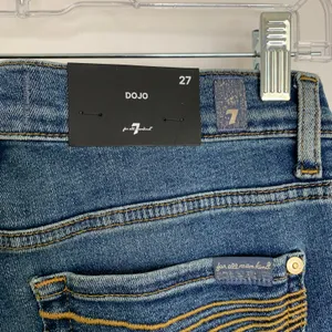 7 For All Mankind Dojo Mid Rise Flare Jeans Womens Blue Denim Size 27 thumbnail 10