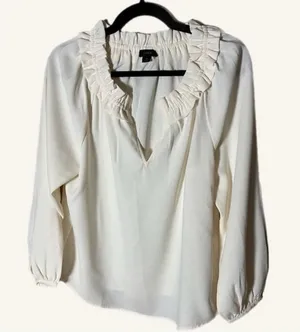 J.Crew‎ Ivory Drapey Ruffleneck modest office  career size Medium thumbnail 1