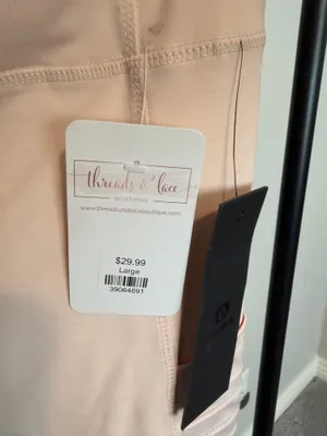 Blush Pink Cropped Leggings Size L thumbnail 3