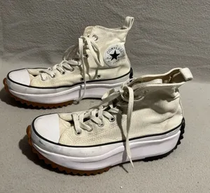 Converse Run Star Hike Platform Unisex High Top Sneakers light beige M 6.5 W 8 thumbnail 1