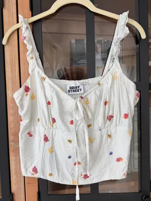 Daisy Street fruits linen crop top tie front bow ruffle berries asos watercolor thumbnail 1