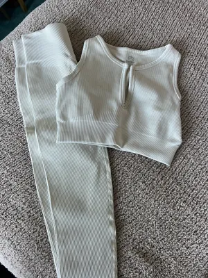 Amazon Aritzia white ribbed tank top and leggings set Size S #athleisure #activewear thumbnail 1