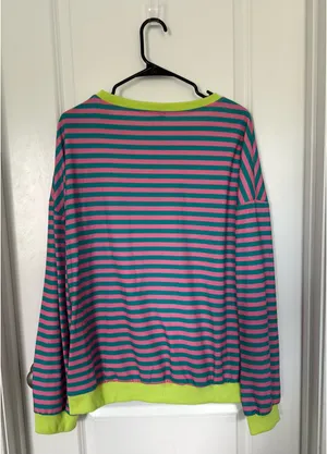 Pullover Multiple Size undefined thumbnail 3
