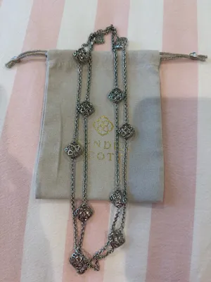 Kendra Scott Necklace thumbnail 2