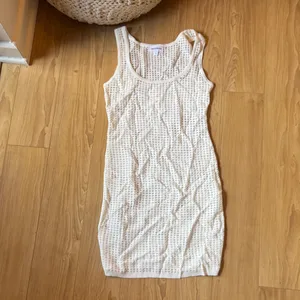 superdown White Sleeveless Dress thumbnail 2