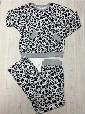 Leopard Print Women's Pajama Set thumbnail 3