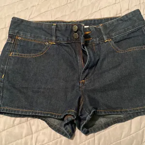 Old navy jean shorts thumbnail 1