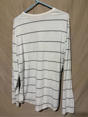 Lululemon long sleeve thumbnail 2