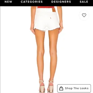NWT Levi’s white high rise slim through hip shorts thumbnail 2