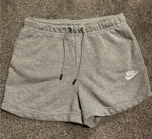 Nike Sweatshorts thumbnail 1
